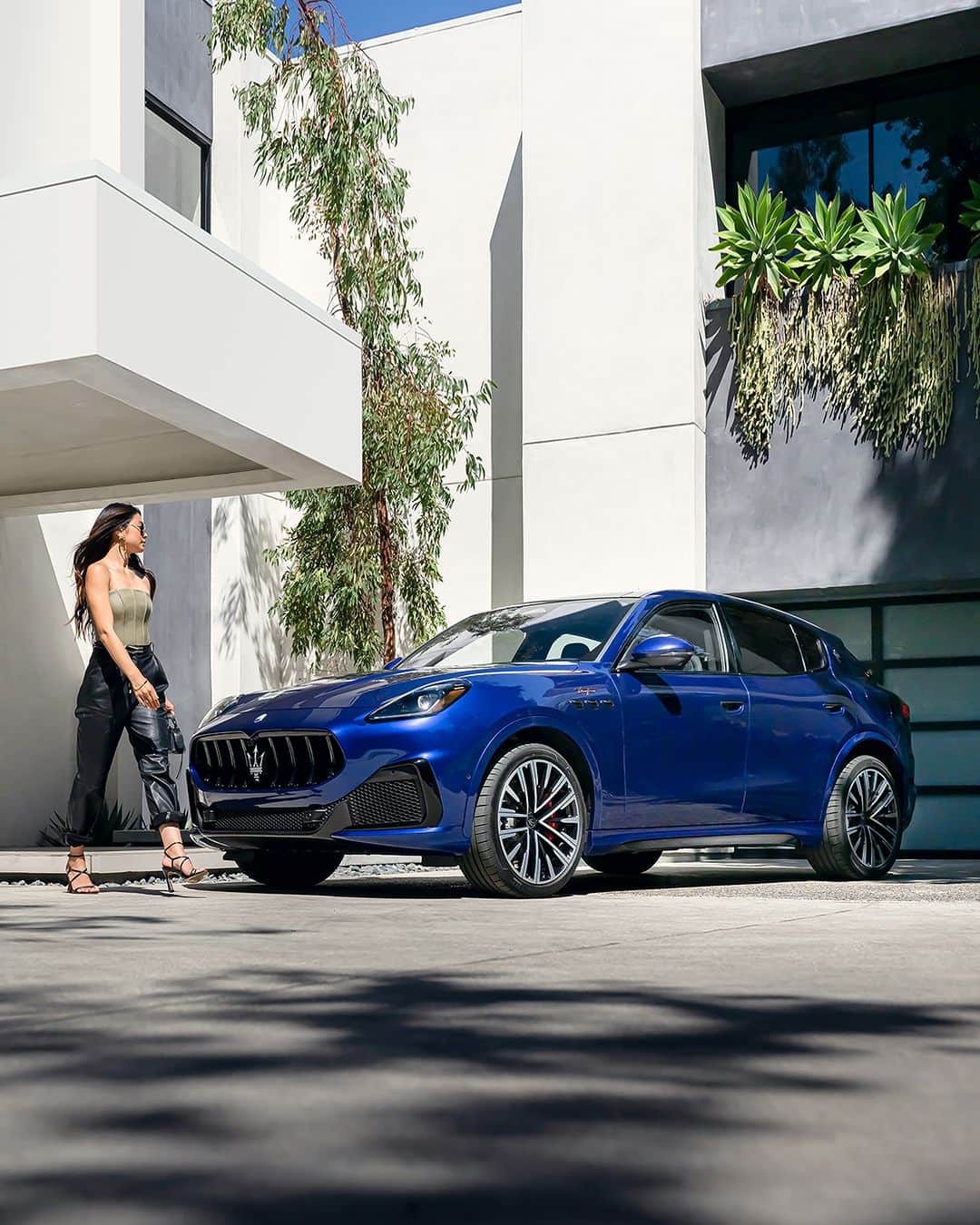 Maserati Japan | マセラティ ジャパンのインスタグラム：「マセラティ 仙台は、6月9日(金)～11日(日)の3日間限定で、福島県郡山市にあるうすい百貨店 しらかし広場にて、マセラティの新型SUV「Grecale」展示イベントを開催します。  マセラティ新型SUV「Grecale」展示 in 郡山�開催場所：うすい百貨店　しらかし広場�開催日時：6月9日(金)～11日(日) 10:00-18:30  #Maserati #マセラティ #MaseratiSendai #マセラティ仙台 #Grecale  #グレカーレ #EverydayExceptional」