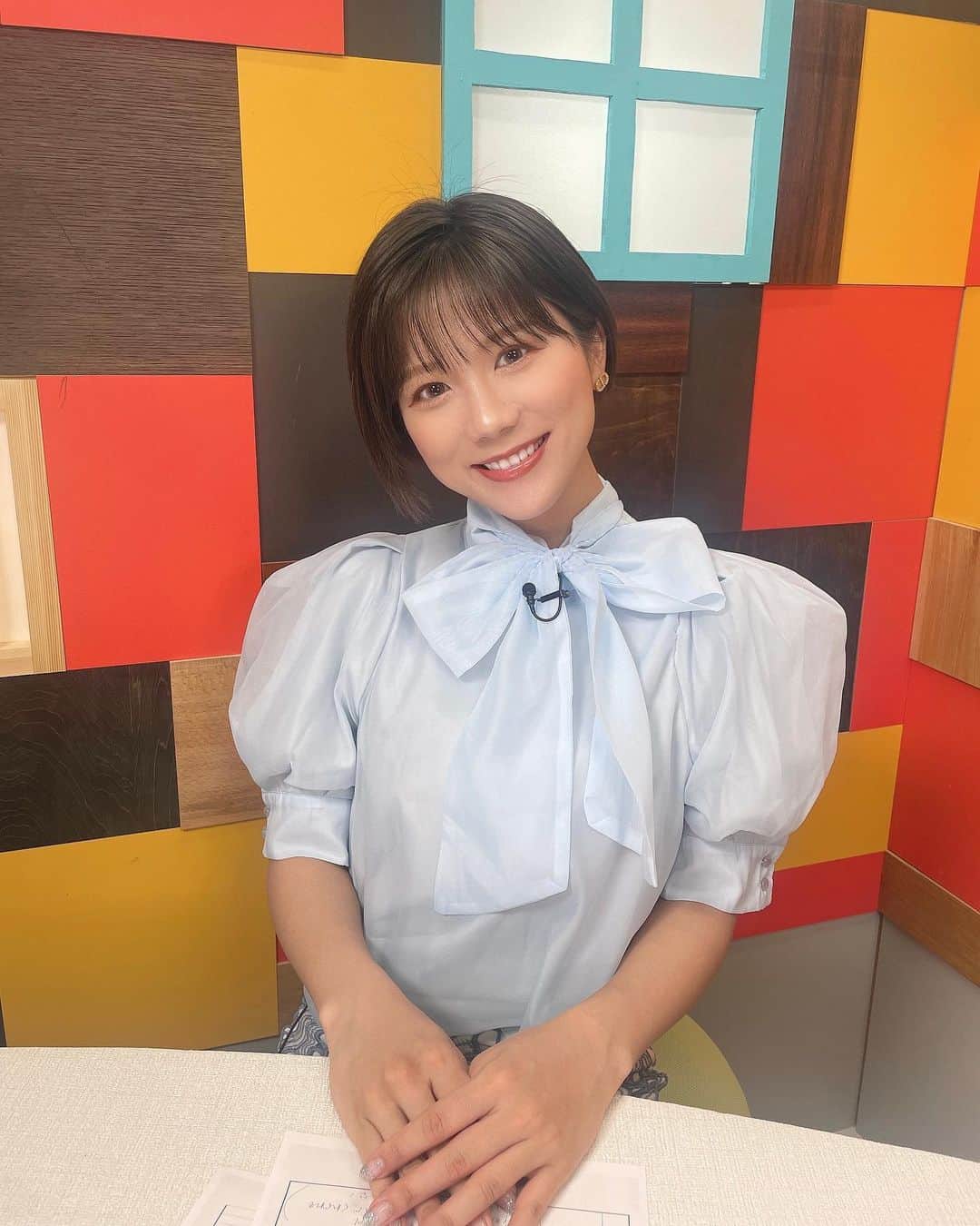 のインスタグラム：「ㅤㅤㅤㅤㅤ  ㅤㅤㅤㅤㅤ ZTV『エブリバディ』収録してきました🗣️📺 放送は6/8(水)〜15(水)です🩵  予告はボロボロやったけどwww本編は大丈夫です！☺️🤣✨ 是非ご覧ください〜📺🩷  ㅤㅤㅤㅤㅤ  ㅤㅤㅤㅤㅤ  ㅤㅤㅤㅤㅤ  ㅤㅤㅤㅤㅤㅤㅤㅤㅤㅤㅤㅤㅤㅤㅤ#情報番組 #ZTV #エブリバディ #キャスター #タレント #リポーター #滋賀 #リボンブラウス #女子アナコーデ #近江八幡 #滋賀 #biwako #japanesegirl #日本女孩 ㅤㅤㅤㅤㅤ#リボンブラウス」