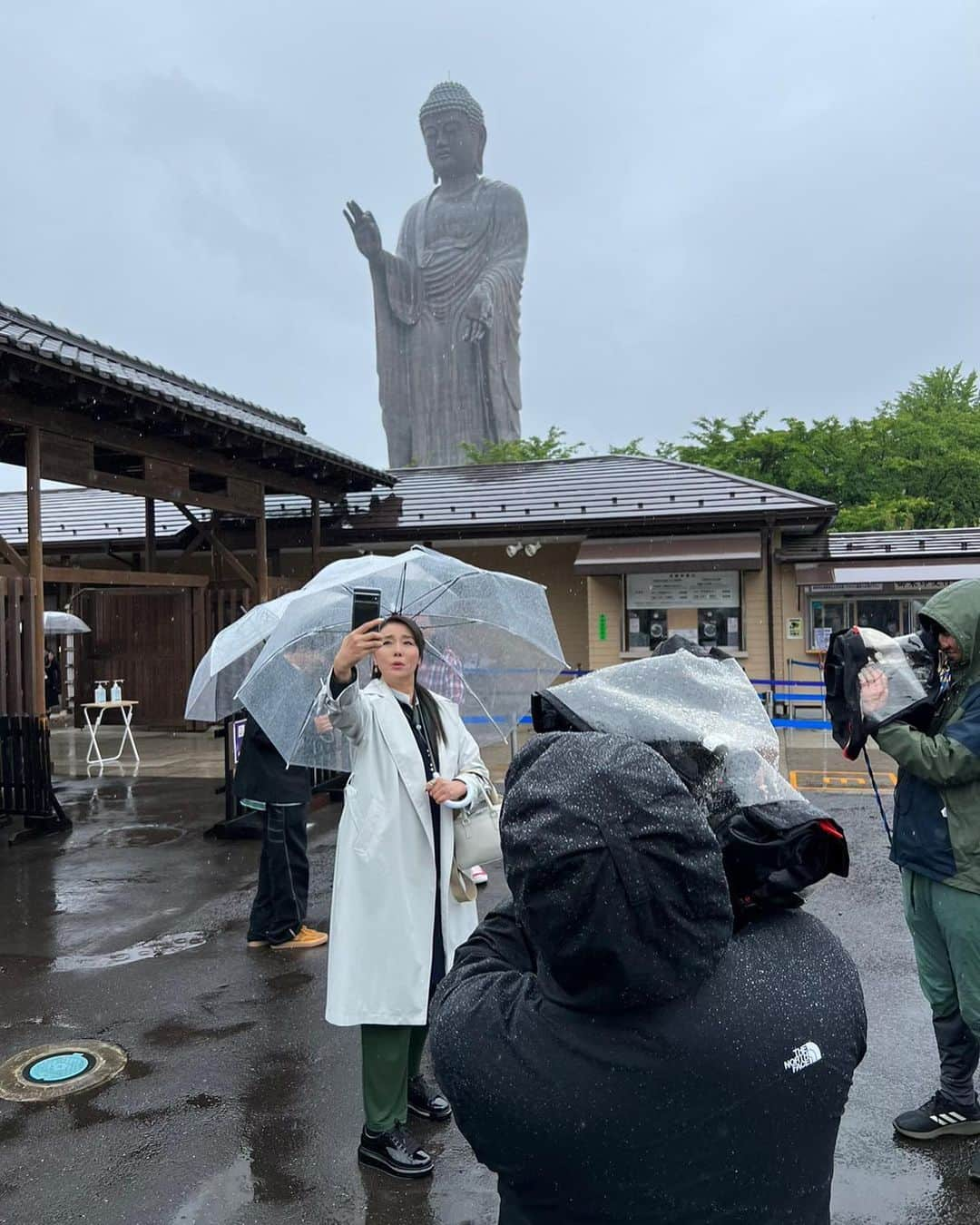 浅野ゆう子さんのインスタグラム写真 - (浅野ゆう子Instagram)「明日、7日 水曜日  11時55分より日本テレビで放送になります  【ヒルナンデス！】 人気の日帰りバスツアーin茨城　  連れてっていただきました〜  楽しいツアーでした　^_^  ご覧になってくださいませね❣️  #日本テレビ #ヒルナンデス #バスツアー #茨城県 #メンバーは #オードリー春日　さん #ロバート秋山　さん #金指一世　さん #美少年 #私 #浅野ゆう子」6月6日 18時24分 - yukoasano_official