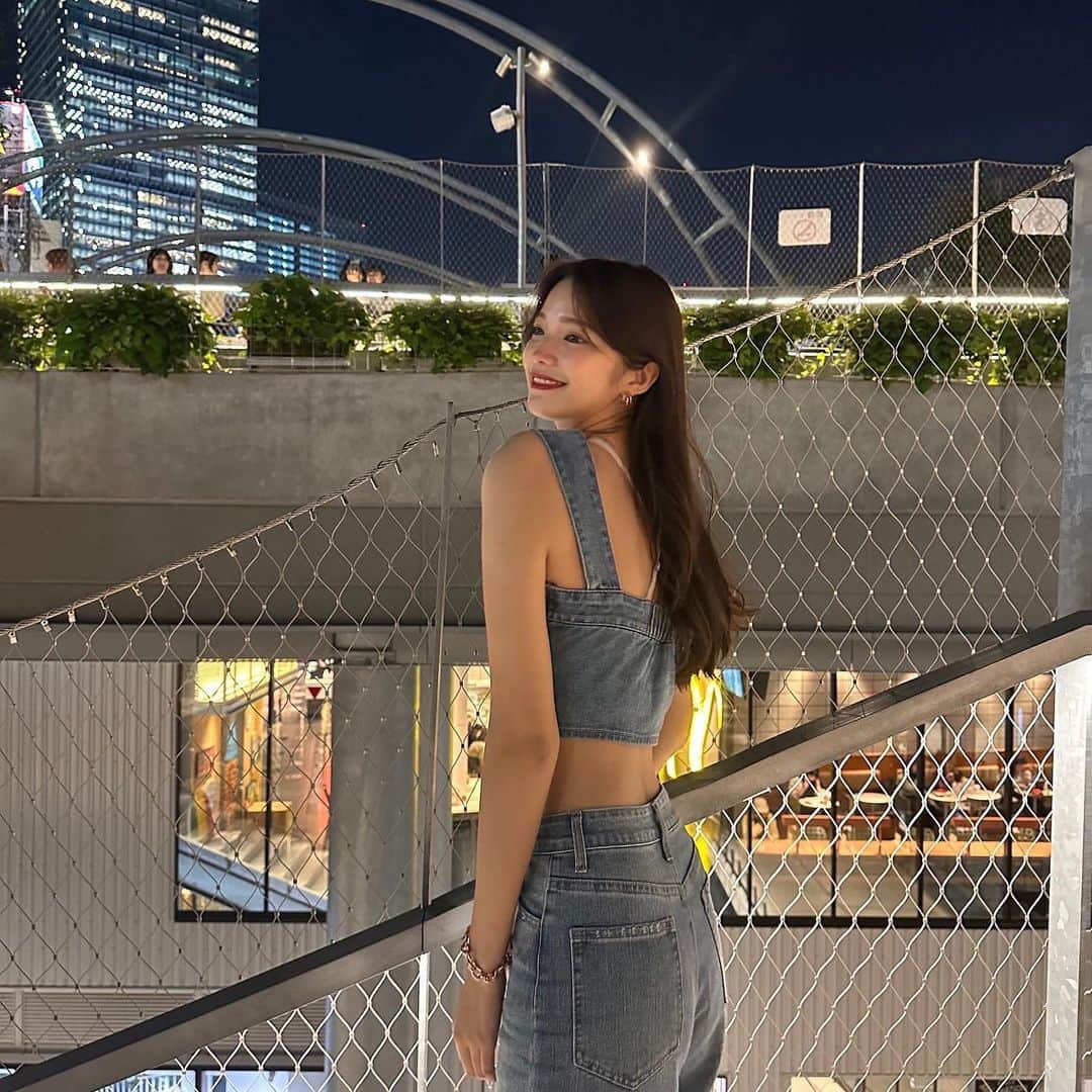 溝部ひかるさんのインスタグラム写真 - (溝部ひかるInstagram)「.  🌛  @grl_official   そろそろイメチェンしたいんやけど 髪型髪色何がいいと思う〜❔  #ootd#grl#グレイル#デニムコーデ#デニムセットアップ#韓国コーデ#韓国ファッション#シンプルコーデ#カジュアルコーデ#ヨシンモリ#夏コーデ」6月6日 18時17分 - hikaru_mizobe