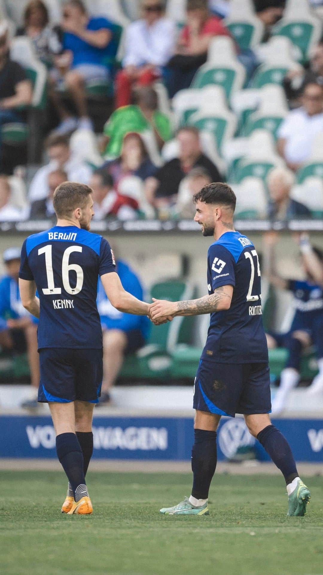 ヘルタ・ベルリンのインスタグラム：「Zum Saisonabschluss lässt er ihn nochmal fliegen! 🚀 Mit seinem Treffer zum 2:1 bei #WOBBSC gewinnt @marcorichter23 die Abstimmung zum Tor des Monats - präsentiert von @betway_de. ⚽️ Glückwunsch, Marco 💪 . . #HaHoHe #HerthaBSC」