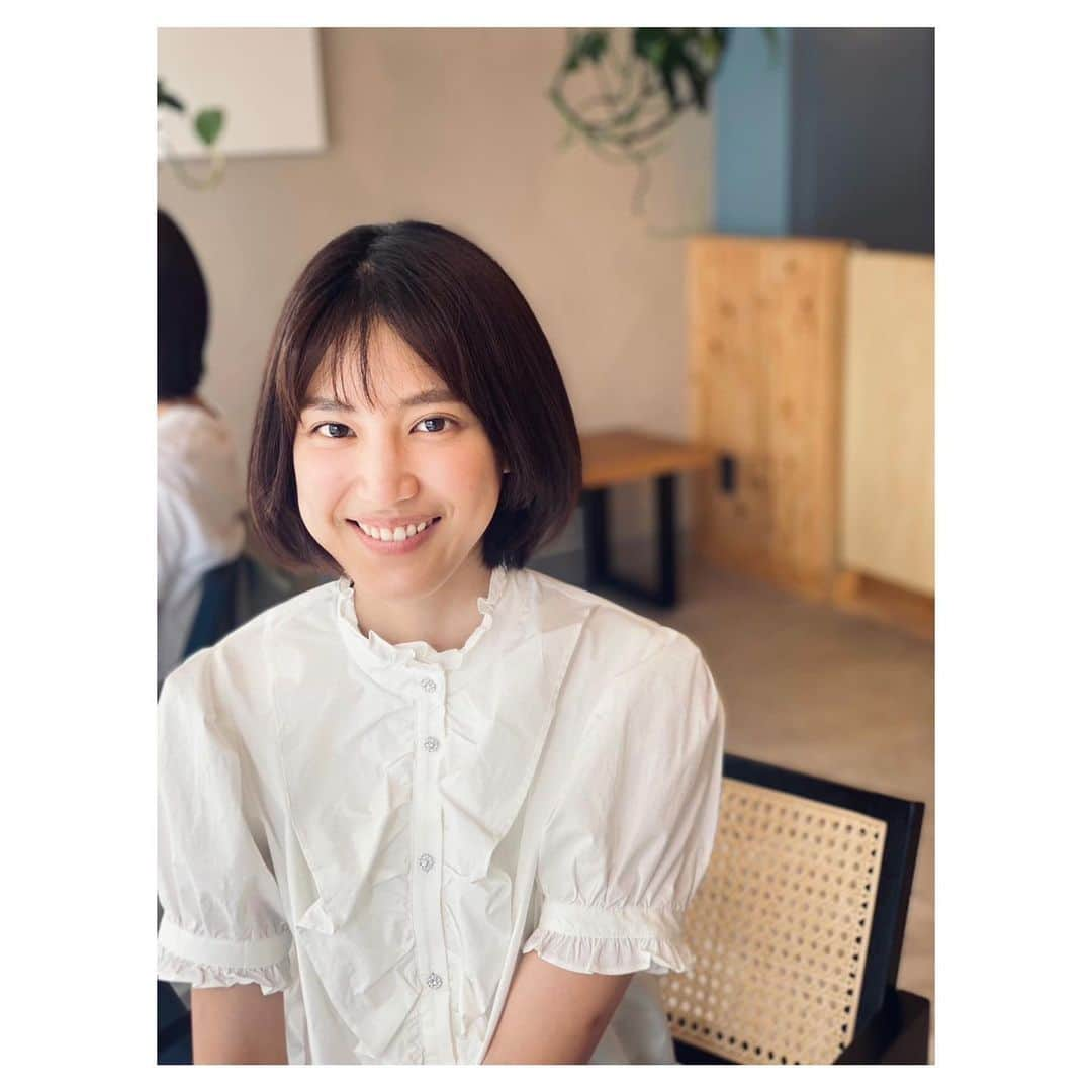 今泉マヤさんのインスタグラム写真 - (今泉マヤInstagram)「♨️  やはりショートが落ち着く💇‍♀️  photo by @m.rushe7 ♡  … マネージャーさんに撮ってもらうと 子どもの顔になる気がするんだ😏」6月6日 19時07分 - maya.imaizumi