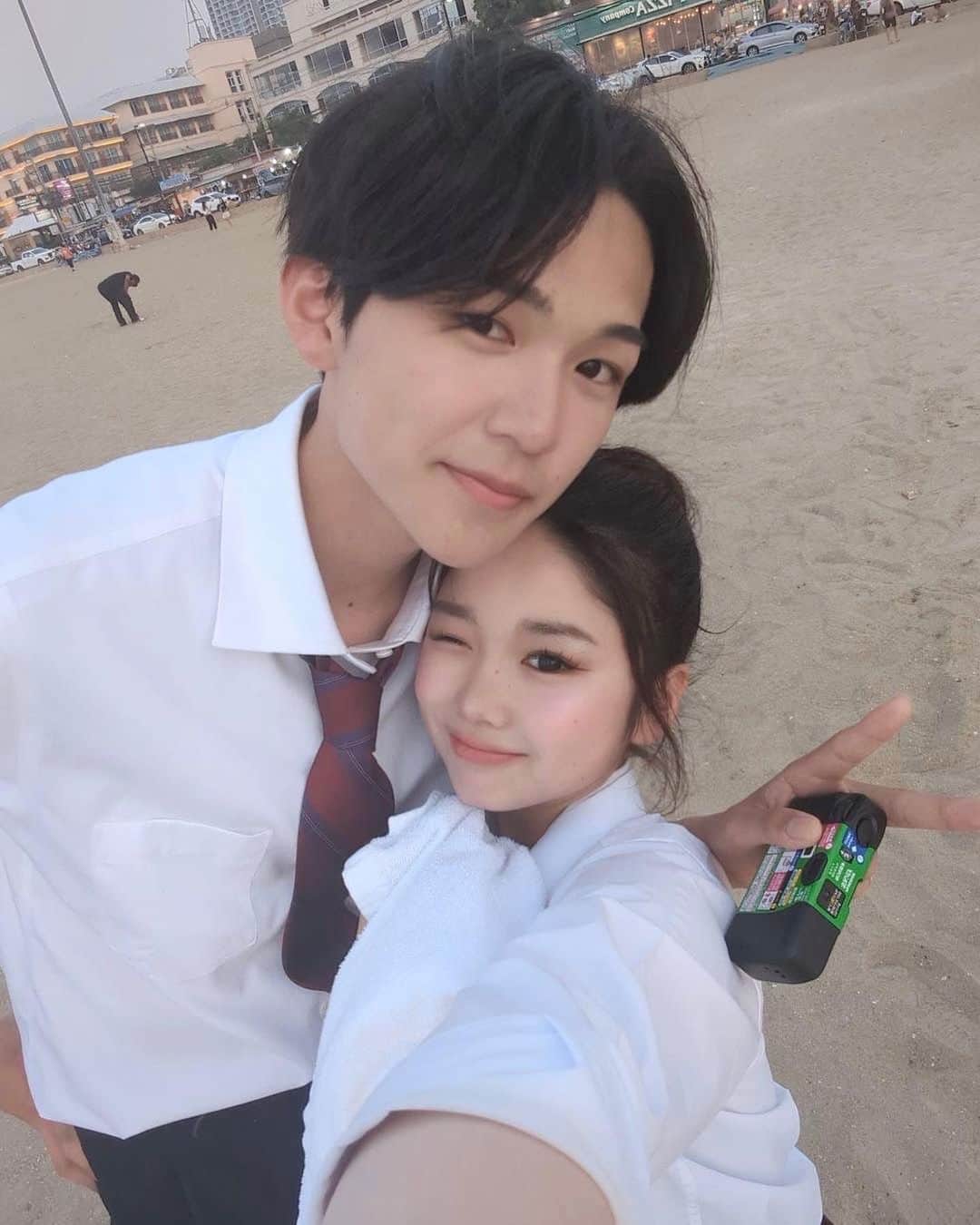 岩本准之介のインスタグラム：「この度、「今日、好きになりました。パタヤ編」にて成立しました。 じゅんゆのカップルです！ 　 自分たちらしく付き合っていくので温かく見守ってくださると嬉しいです🙇‍♂️ 　 これからも応援よろしくお願いします！ 　 #今日好き#パタヤ編#じゅんゆのカップル」