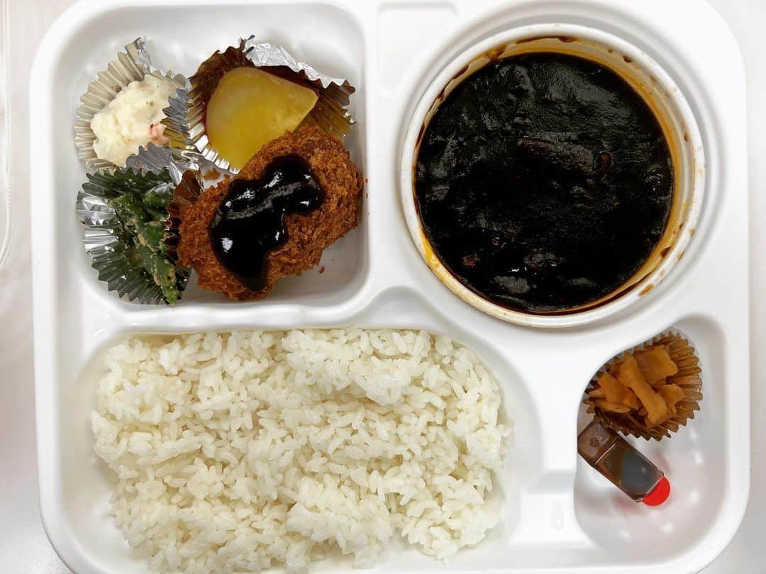 バカリズムのインスタグラム：「バカせまい史飯」