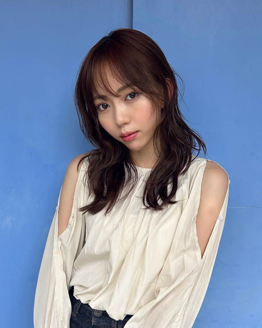 野島樺乃のインスタグラム：「🪻 . . . ある撮影での大人なメイク... 素敵にしていただきました♡ . . . . . #ノジマノシフク」