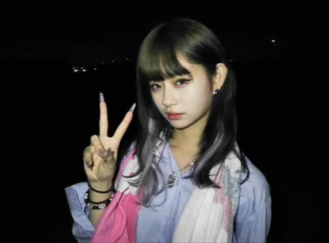 かれんのインスタグラム：「･ 花火聴いてくれた？」
