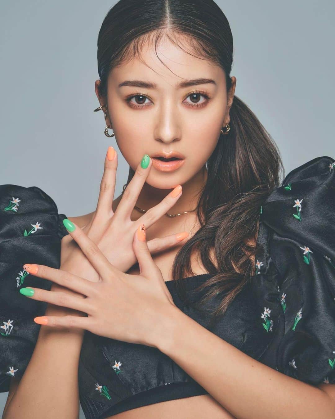 池田美優（みちょぱ）のインスタグラム：「． 色々みちょぱ。どれがお好き？ @charmstick.sevenbeauty 💅🏾」
