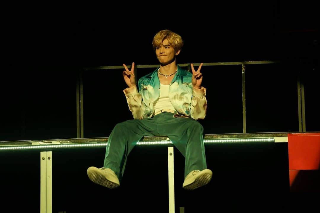 のインスタグラム：「Memories of "FAN FAN HOP"  FANTASTICS ARENA LIVE 2023「HOP STEP JUMP」  Ready...!?  #FANFANHOP #FANTASTICS #HOPSTEPJUMP #ファンタアリーナ  #EXILE #佐藤大樹 #taikisato」