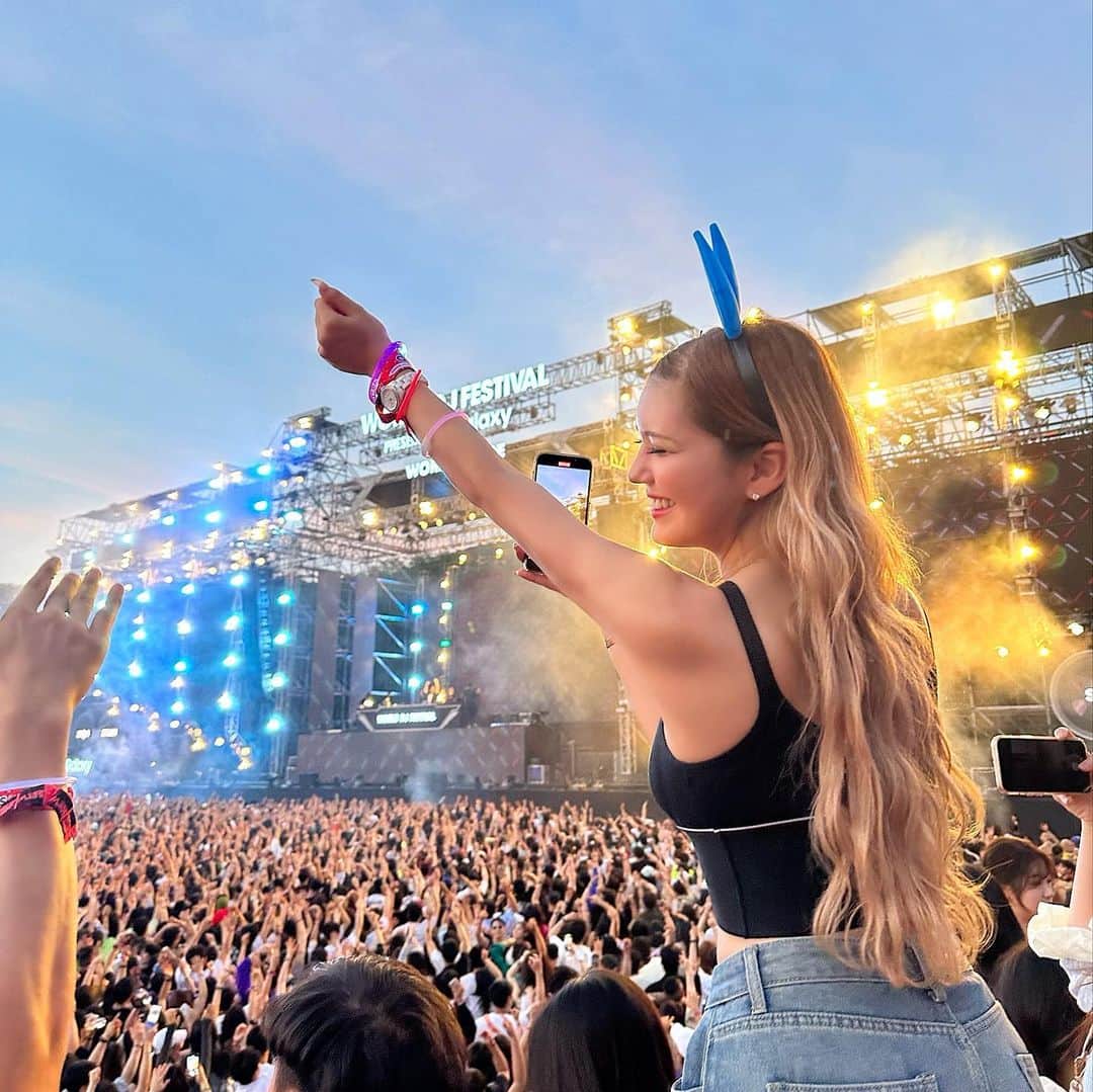 紗蘭さんのインスタグラム写真 - (紗蘭Instagram)「🔥🇰🇷WDF🇰🇷🔥 あー！楽しすぎた🩷最高🩷 この日はvinivici、nickyromero、Zeddを楽しみにしてた🔥 フェスって最高🫶🏻 #wdf #worlddjfestival #korea #festival」6月6日 20時00分 - saracchidayo