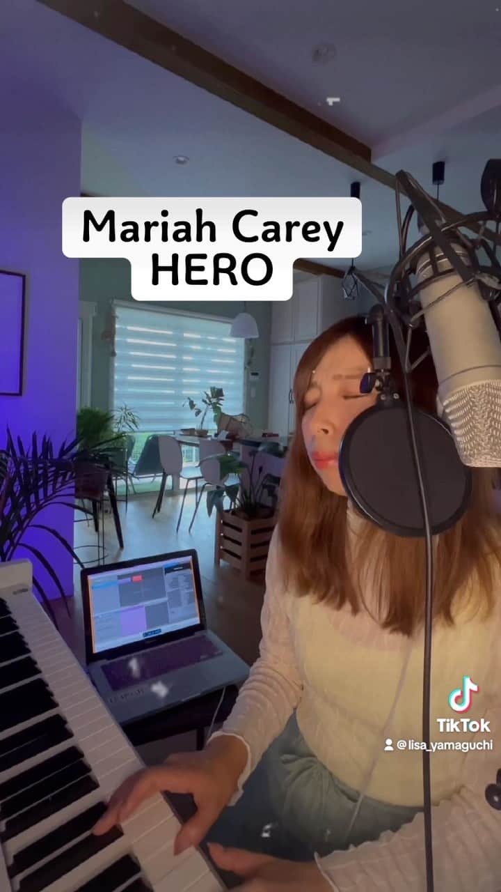 山口リサのインスタグラム：「#mariahcarey #マライアキャリー #hero #歌ってみた　#弾き語り　#カバー動画　#山口リサ　#lisa yamaguchi」
