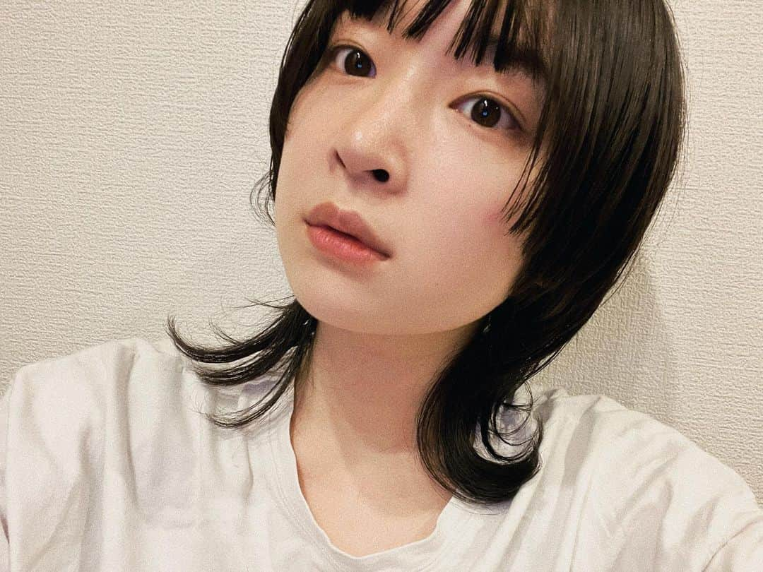 まるいるい（たまゆら学園）さんのインスタグラム写真 - (まるいるい（たまゆら学園）Instagram)「ウルフちゃんバージョン5.0 #ウルフカット」6月6日 20時35分 - rui_tontokoton