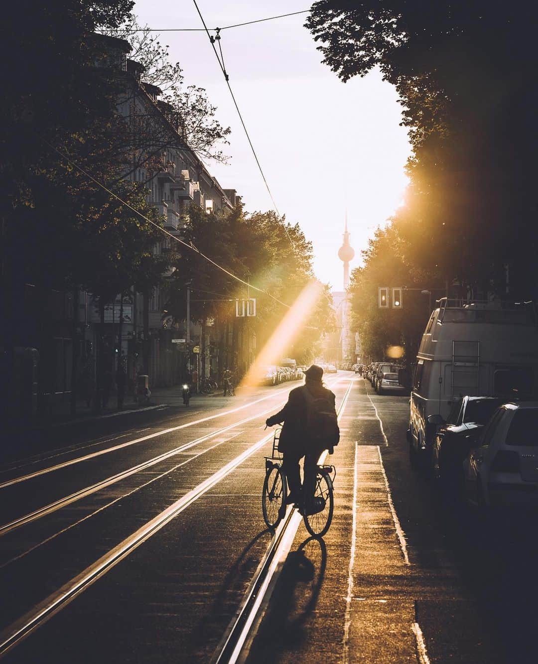 Thomas Kakarekoさんのインスタグラム写真 - (Thomas KakarekoInstagram)「Favorite frames from a Berlin summer to remember 🌞📸 #berlin」6月6日 20時58分 - thomas_k