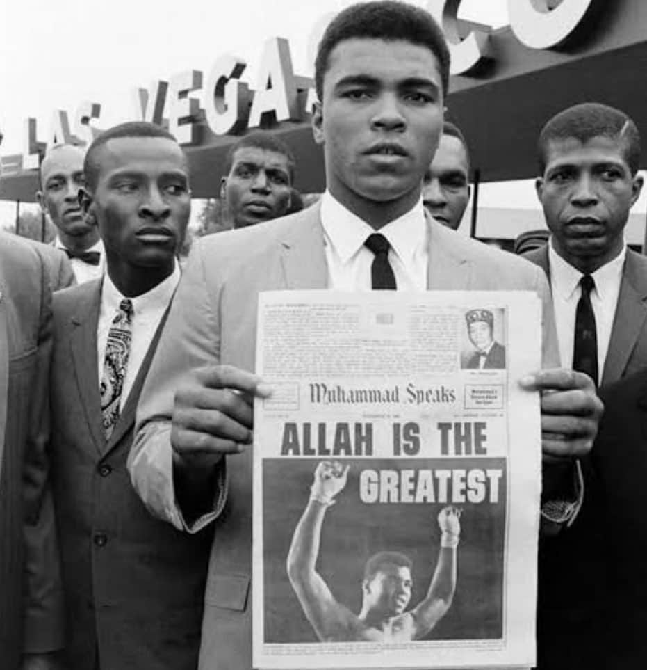 メスト・エジルのインスタグラム：「ALLAH İS THE GREATEST🤲🏻」