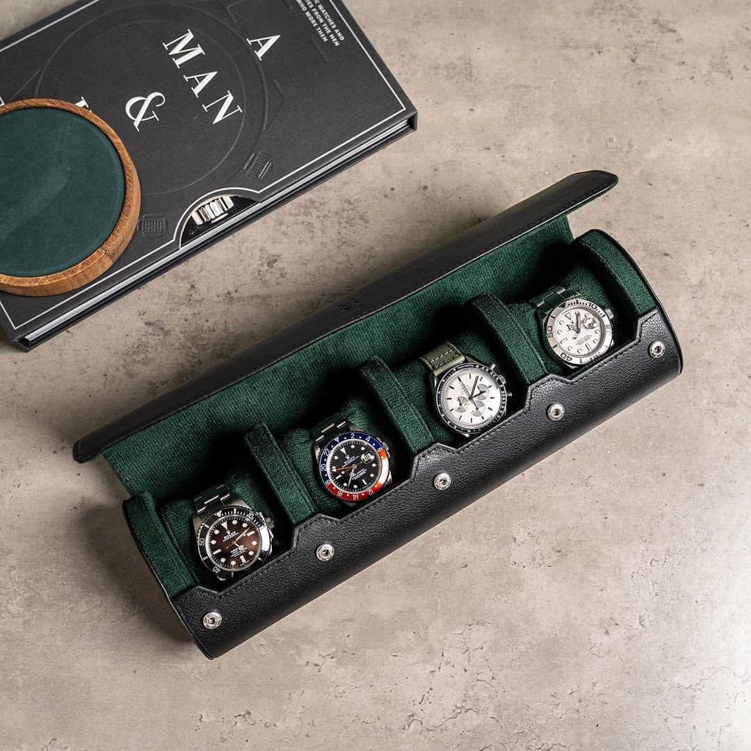 Daily Watchさんのインスタグラム写真 - (Daily WatchInstagram)「Our best-selling watch roll. Now available in a new color combination with dark green interior. Available for 3 and 4 watches (Link In profile) #watchroll #watchrolls」6月6日 21時22分 - dailywatch