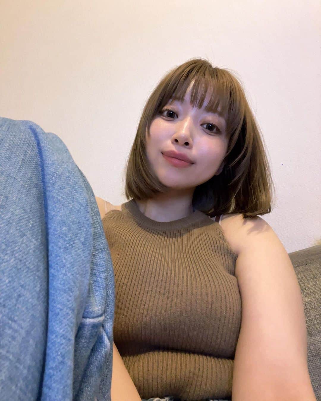 みすみのインスタグラム：「今🫶 ブリーチしたけど、髪耐えてくれてヨカッター」
