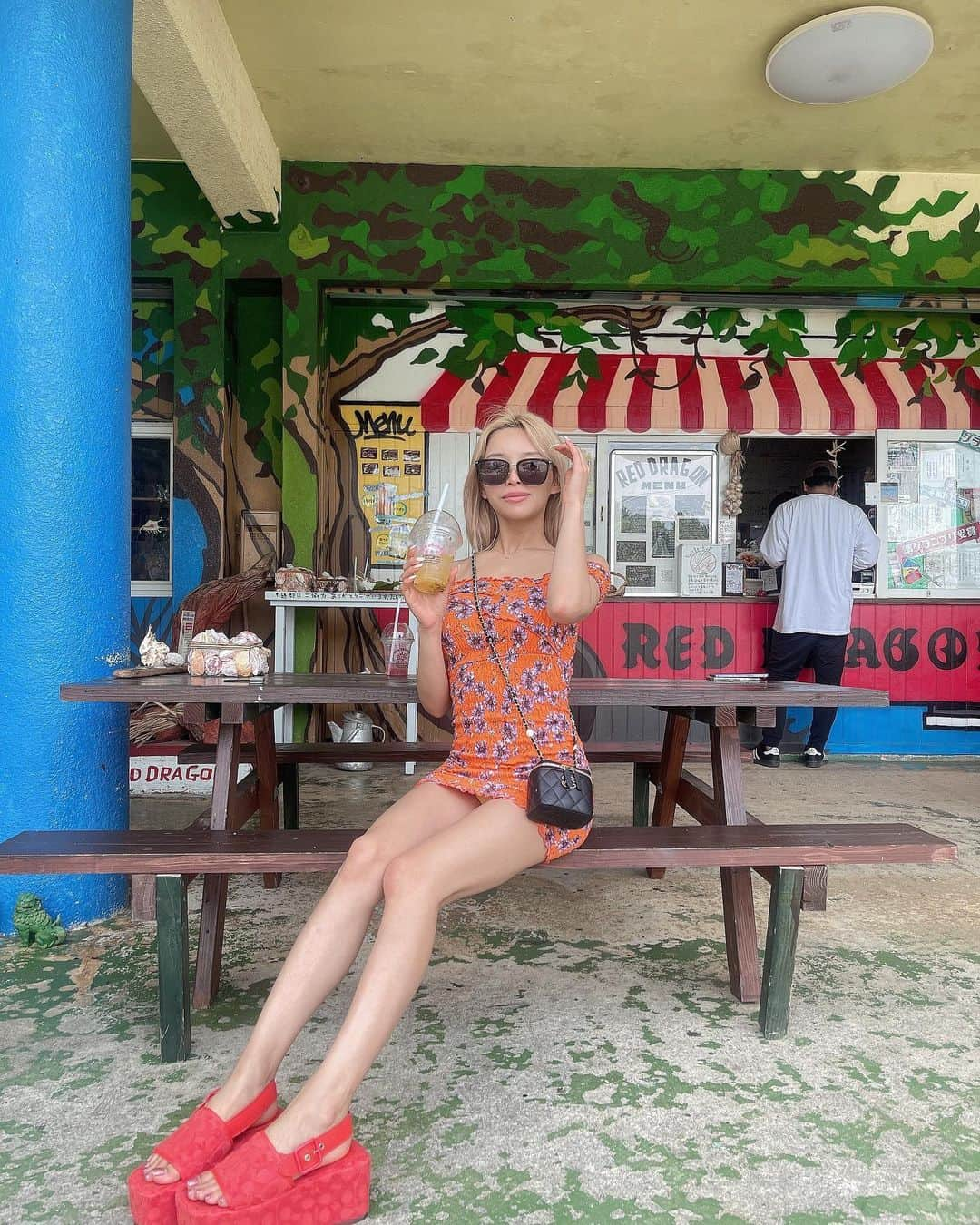 中村香夏のインスタグラム：「. 🍹🧡」