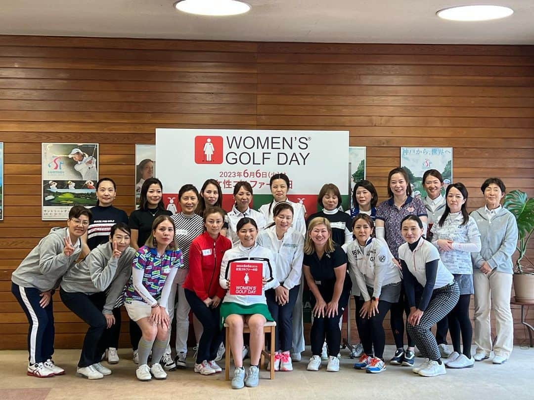 横峯さくらのインスタグラム：「6月第1火曜日は『Women's Golf Day（女性ゴルファーの日）⛳️ イベントに参加させて頂きました✨  #womensgolfday #womensgolf #女性ゴルファーの日 #女子ゴルファー #ママゴルファー #ゴルフ #ゴルフ女子 #イベント #jga #日本ゴルフ協会 #六甲国際ゴルフ倶楽部 #宮里藍サントリーレディスオープン」