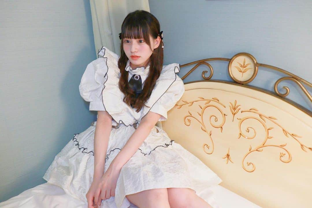 瀬山まどかのインスタグラム：「まやちゃんとかわいいホテル泊まったの洋服は一目惚れして買ったのがホテル似合ったので着てみたの🎀  #ホテルモントレラスール銀座」