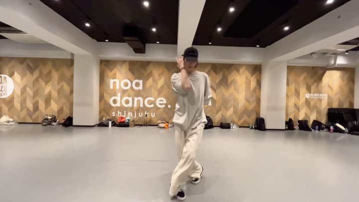 穴井隆文のインスタグラム：「My private class🔥 ⁡ music: 何なんw / @fujiikaze  ⁡ ⁡ 大好きなこの曲で👍 来てくれたみんなありがとう！！ ⁡ #藤井風 #何なんw #taabow」