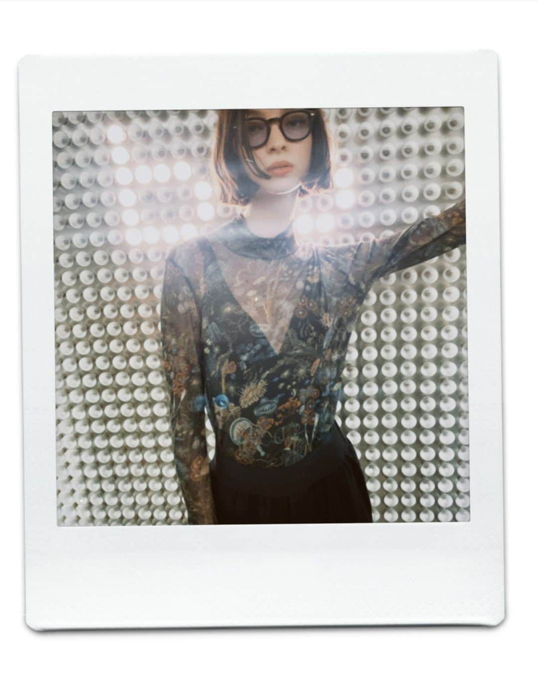 ビューティフルピープルさんのインスタグラム写真 - (ビューティフルピープルInstagram)「#comingsoon⁠ Fall 2023 Collection ⁠ new seasonal print sheer top coming soon in August. ⁠ シーズンを象徴する柄を用いた定番のシアートップスが、Fall 2023 Collectionでも登場します。  Fall 2023 Collectionのコレクションテーマを反映したクラゲ柄。人工と自然を対比するかのように、海洋に潜む人工物も描かれています。  ___⁠ ⁠ 【Pre order⁠】⁠⁠  ■Online store⁠ www.beautiful-people.jp⁠ ⁠ ■Global Online store⁠ www.beautiful-people-creations-tokyo.com⁠  店頭でも入荷連絡を承っております。 ⁠ ___⁠ #beautifulpeople⁠⁠⁠ #ビューティフルピープル⁠⁠⁠ #creationstokyo⁠ #PF23 #23Fall⁠ #SideC ⁠ #DOUBLEEND⁠ #ダブルエンド⁠ #ABNormal」6月7日 9時55分 - beautifulpeople_officialsite