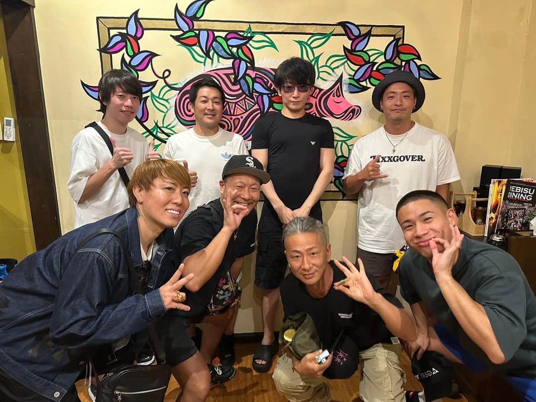高橋理洋のインスタグラム：「YouTubeでちょうどちょっと前に見てた醤油ニキ君がいた。意外にめっちゃ好青年笑😆  #バンコク」