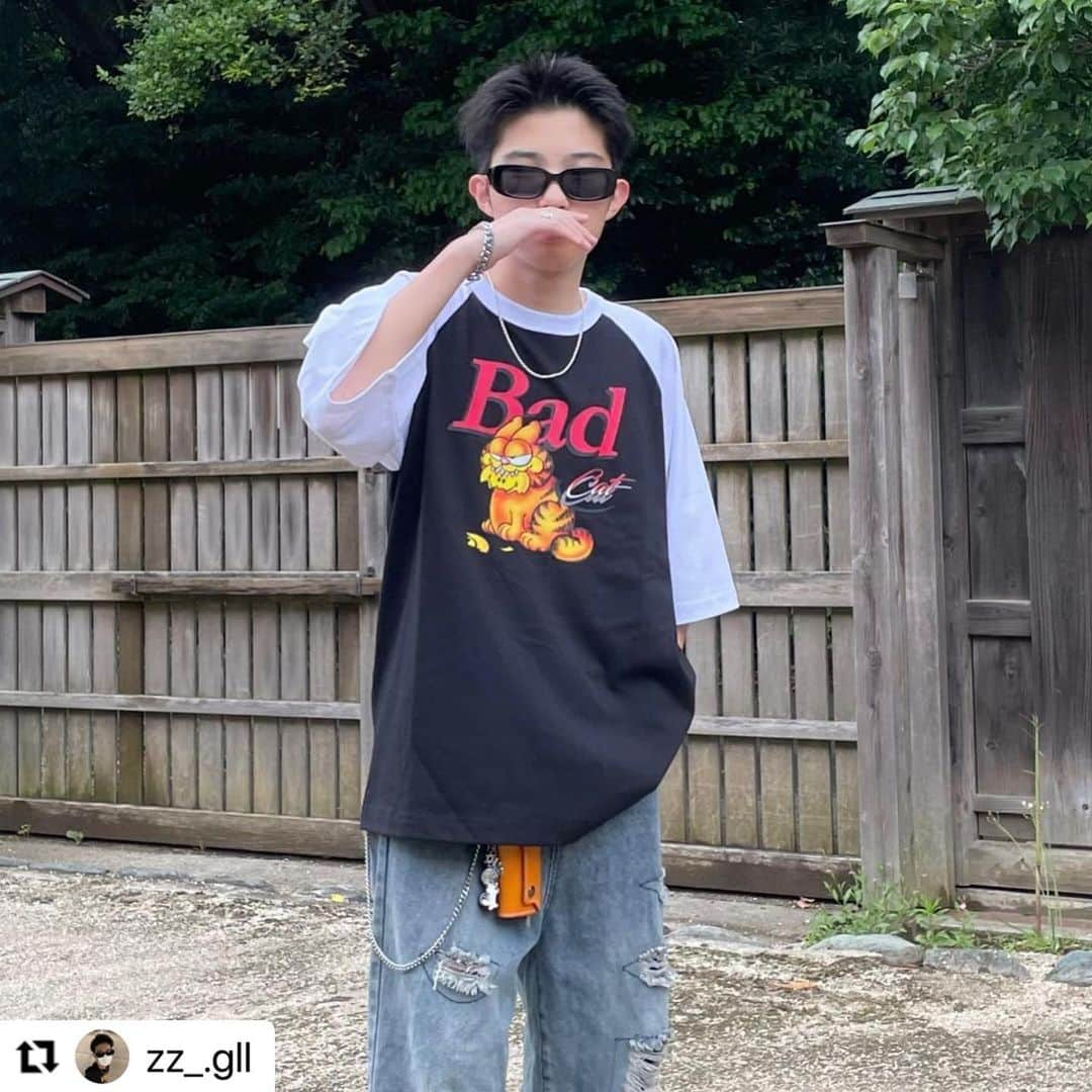 ジーンズメイトさんのインスタグラム写真 - (ジーンズメイトInstagram)「着用アイテム ・ガーフィールドコラボ　ラグランTシャツ ¥4,620  #Repost @zz_.gll with @use.repost ・・・ 【@jeans_mate】さんから頂いた、ガーフィールドコラボラグランTシャツ！！❤️‍🔥   凄くかっこよくて3種類あるから、みんな是非買ってみて！！ 商品はTagしてます🏷 · · · #ジーンズメイト #jeansmate #ストリート #ストリートファッション #ストリートコーデ #ストリート系男子 #ストリート系女子 #古着ストリート #古着コーデ #古着男子 #お洒落 #お洒落さんと繋がりたい #お洒落な人と繋がりたい #ラグラン #コラボ #06 #短髪 #短髪男子」6月7日 10時38分 - jeans_mate