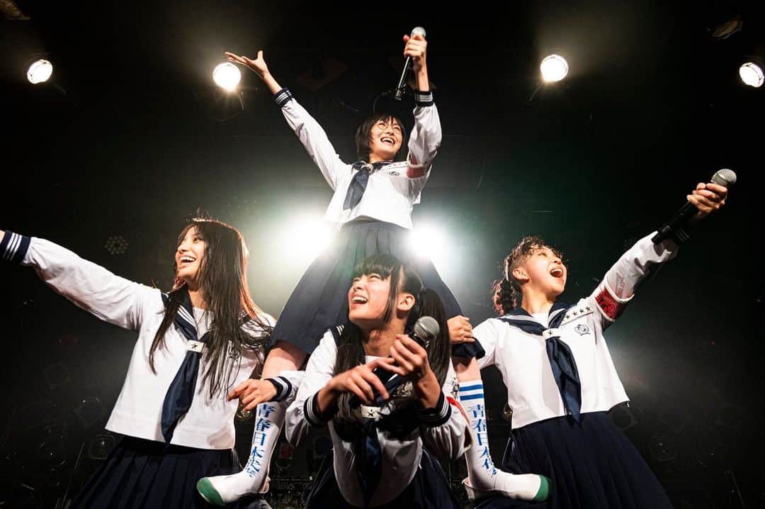 のインスタグラム：「2023.6.3「破竹」 at 名古屋CLUB QUATTRO  <SETLIST> 1. 青春を切り裂く波動 2. 最終人類 3. CANDY 4. WOO!GO! 5. Suki Lie 6. AG!Susan 7. Pineapple Kryptonite 8.恋の遮断機 9. 乙女の美学 10. オトナブルー 11. NAINAINAI 12. じゃないんだよ 13. 迷えば尊し  photo @soxwhat_88 @mayumi_photograph   #新しい学校のリーダーズ #atarashiigakko」