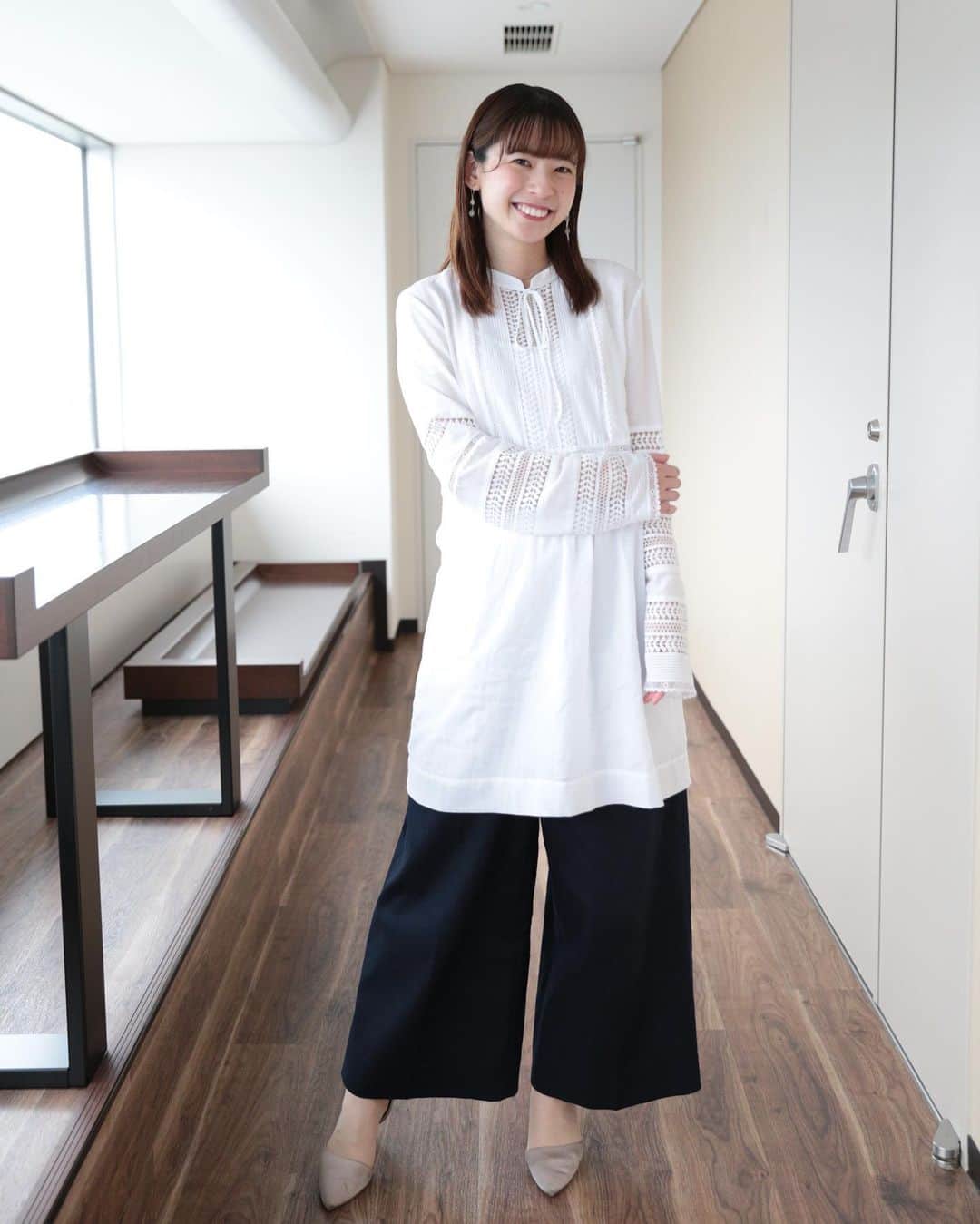 のインスタグラム：「. 6月6日（火）アフタヌーン🐕 衣装協力👗  ●tops＆pants：BANANA REPUBLICさん @bananarepublic_jp  ●earring：mimi33さん @mimi33_official  普段からパンツスタイルはあまりないので、新鮮でした✨ 衣装だと色々なスタイルのお洋服を着られて、色々な衣装に出会えて嬉しいです😆  素敵な衣装、スタイリングをありがとうございました🌼  #ウェザーニュースlive  #ウェザーニュースキャスター #衣装協力 #衣装提供 #キャスター衣装」