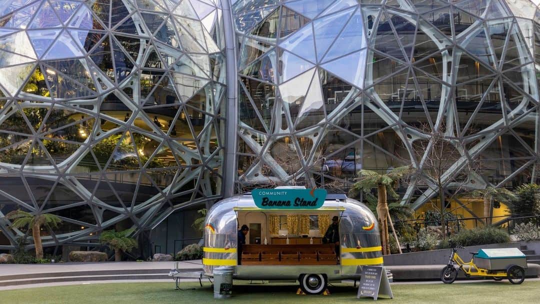 Amazonさんのインスタグラム写真 - (AmazonInstagram)「What do you call a sleepy rainforest? A ‘pajamazon.’ 🤣  We’re celebrating the fifth birthday of The Spheres at our HQ in Puget Sound, WA, and so can you! Take a full tour at the link in bio, and be sure to add it to your Seattle bucket list. (Yes, it’s open to the public by reservation!)」6月7日 3時00分 - amazon