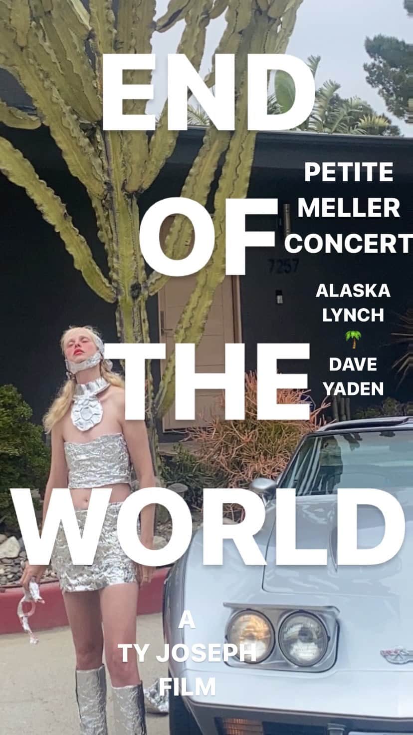 ペティート・メラーのインスタグラム：「Happy to announce My LA concert On June 17th in this new just opened Silver Lake location @inthemeantimela 🌴 #EndOfTheWorld Film Screening by @tyjoseph.la opening Acts the magnificent @alaskalynch and special performance by @daveyaden Lets Dance Our Pain Away ❤️🎙📽🌪🦏🦭👽shot by @livingwithfreckles #SilverNight RSVP exposures.la/rsvp」
