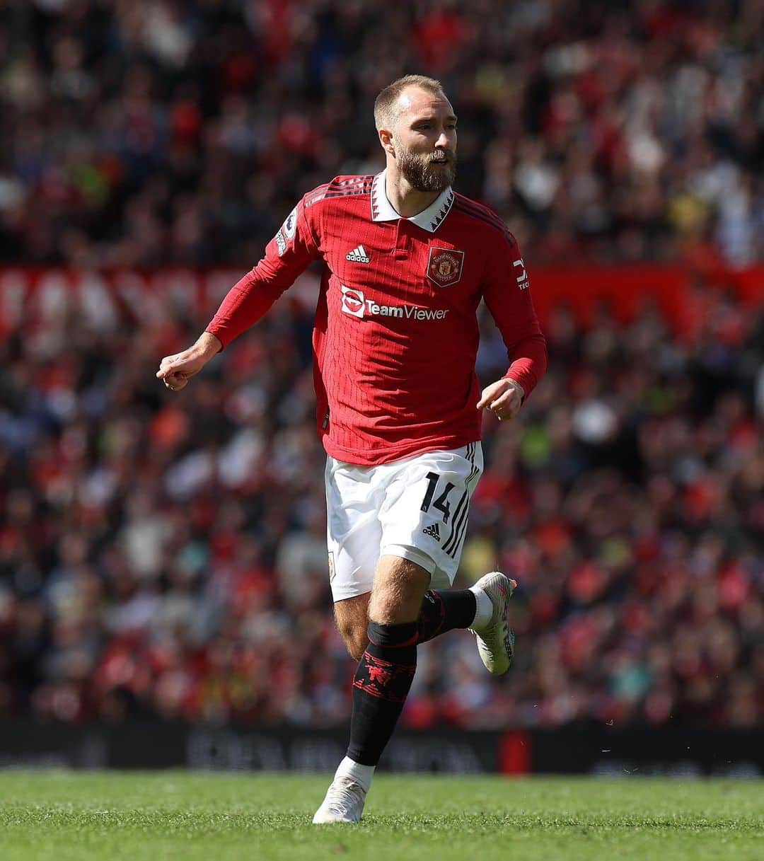 クリスティアン・エリクセンのインスタグラム：「What a first season at @manchesterunited its been! Ive enjoyed every minute. More to come next season 💪🏻#ce14」