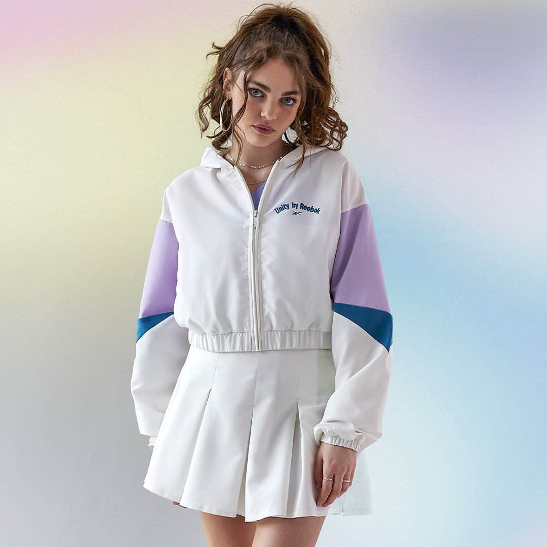 Reebokさんのインスタグラム写真 - (ReebokInstagram)「The Unity by Reebok collection celebrates Pride Month with a genderless capsule designed for the athlete in every body. With this, we also pledge to donate $15K to Whittier Street Health Center’s LGBTQ Youth Wellness program.」6月7日 3時55分 - reebok