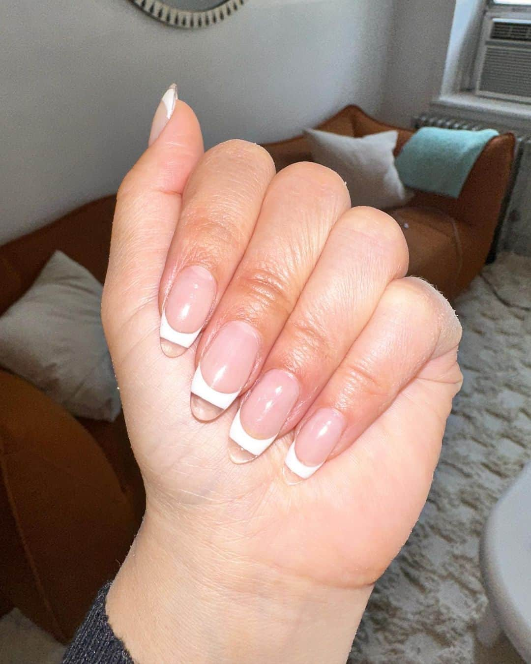 安田直美さんのインスタグラム写真 - (安田直美Instagram)「Clear French 💅🏽  #frenchmanicure #gelnails #simplenails」6月7日 5時12分 - naominailsnyc