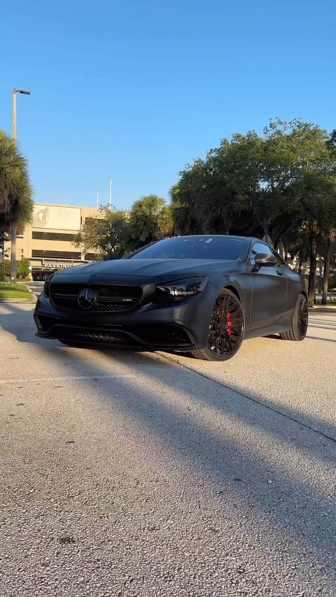 CarsWithoutLimitsのインスタグラム：「@monstabenz with his S65 V12 , big boy toys not S63 ❌  #carswithoutlimits #mercedesbenz #s65」