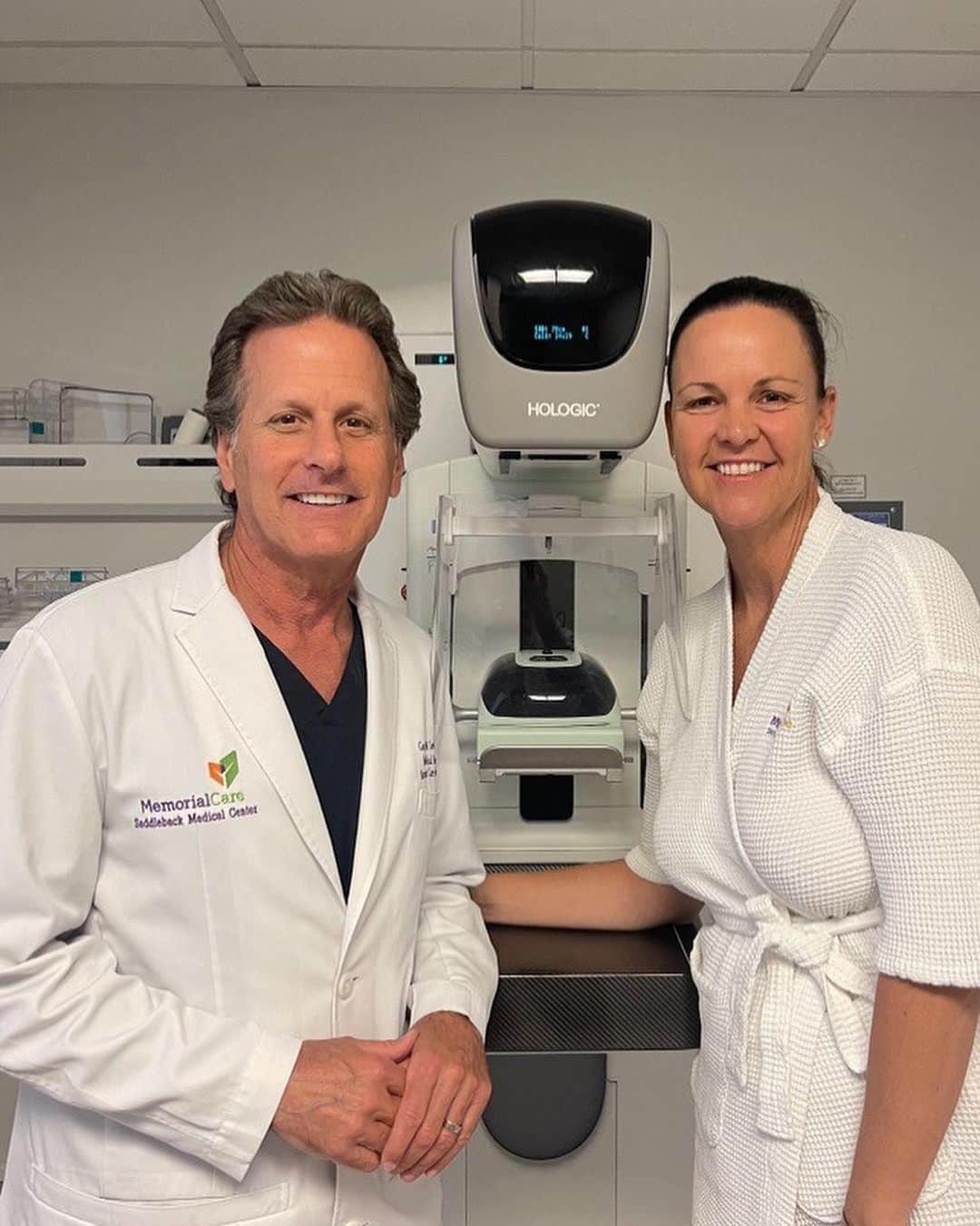 WTA（女子テニス協会）のインスタグラム：「Leading by example, WTA tennis legend Lindsay Davenport completed her annual #mammogram on @Hologic’s Genius® 3Dimensions system.   Make the time to prioritize your health, book your annual exam 🗓️  #HOLOGICxWTA #BehindtheScreen」