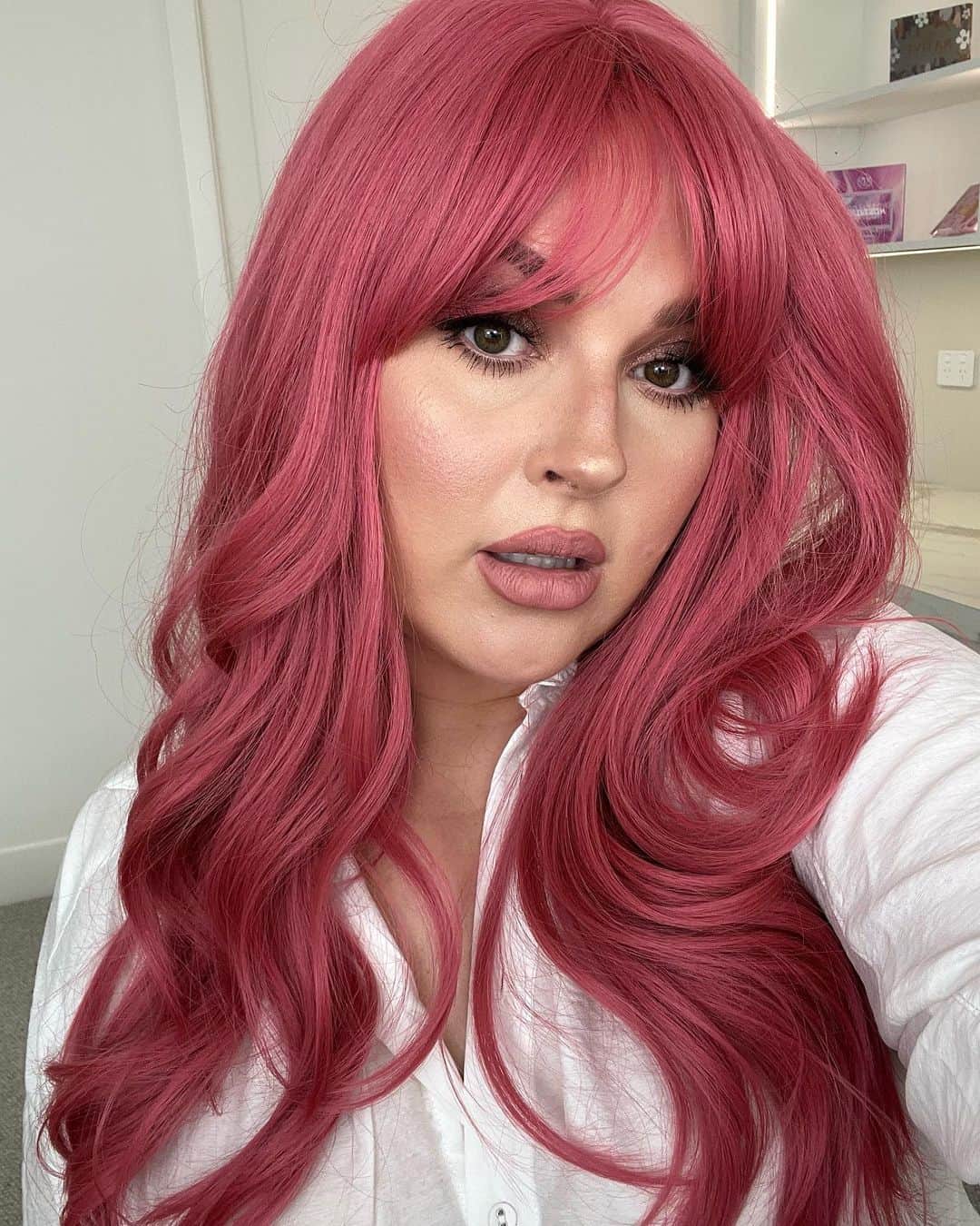 Shannonさんのインスタグラム写真 - (ShannonInstagram)「Back in my wig era 💗 just uploaded a big wig try-on over on YT 📸」6月7日 8時58分 - shaaanxo