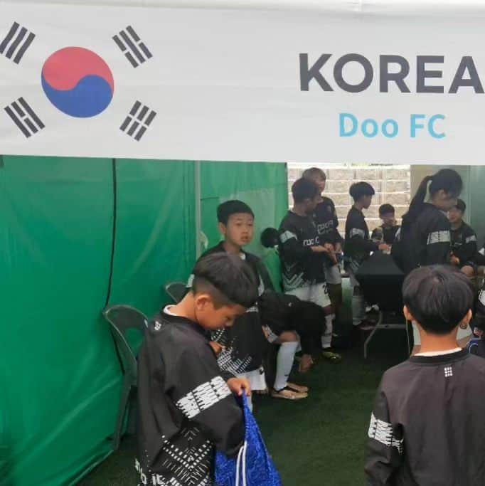 ハ・ソンミンのインスタグラム：「Korea  Doo Fc   손흥민 국제 유소년 친선대회  대한민국 대표 Doo Fc   좋은 경험이 되기를🙏  #춘천 #손흥민 #doofootball」