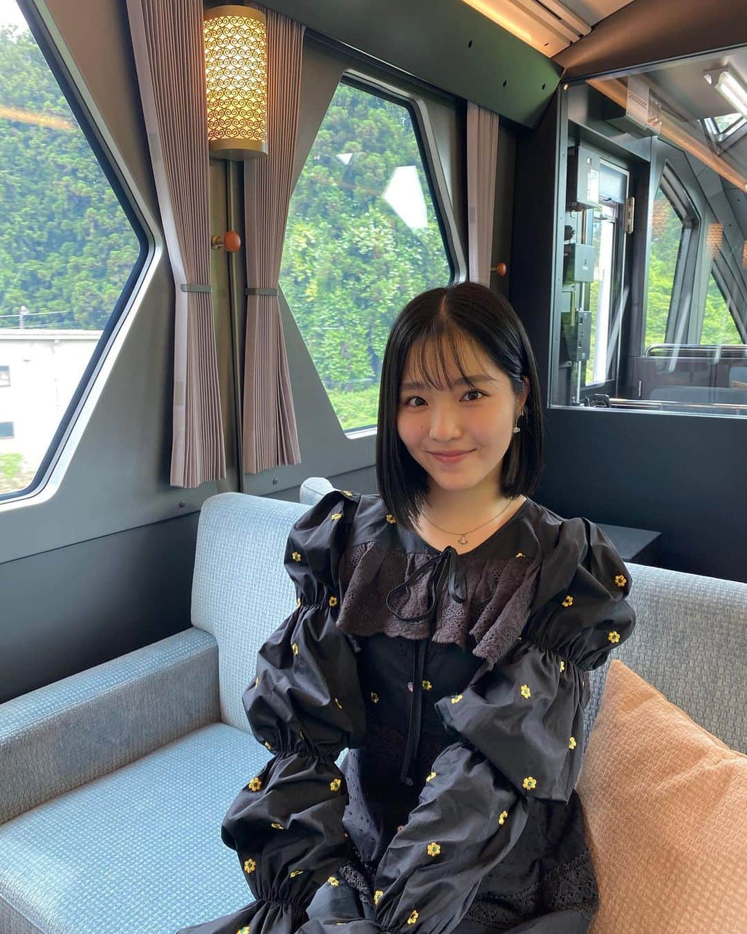 一岡伶奈さんのインスタグラム写真 - (一岡伶奈Instagram)「7/15にデビューする東武鉄道さんの “スペーシア X”の試乗会に行ってきました🫶🏻  車両のデザインから内装のインテリアまで 全てが“美”  素敵すぎたぁ！  #東武鉄道 さん #スペーシアX #一岡伶奈 #beyooooonds  #ハロプロ  #アイドル  #idol」6月7日 18時45分 - reina_ichioka.official