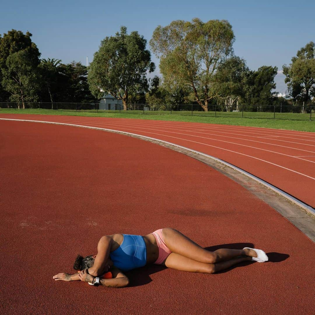 モーガン・ミッチェルさんのインスタグラム写真 - (モーガン・ミッチェルInstagram)「What 300m repeats look like 🙂 @team_mathews_running   🎥 @smcdphotography / @_kdoe」6月7日 19時01分 - morganmitch