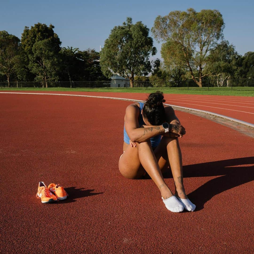 モーガン・ミッチェルさんのインスタグラム写真 - (モーガン・ミッチェルInstagram)「What 300m repeats look like 🙂 @team_mathews_running   🎥 @smcdphotography / @_kdoe」6月7日 19時01分 - morganmitch