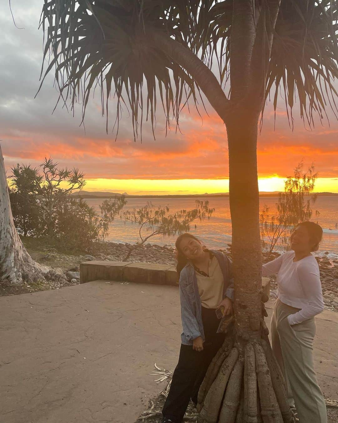 山田愛さんのインスタグラム写真 - (山田愛Instagram)「Noosa 🧡 🫧☀️ #everyyear   #queensland #australia #🇦🇺  #ocean #sunset #beach #sea #livebythesun」6月7日 19時06分 - aiyamada_