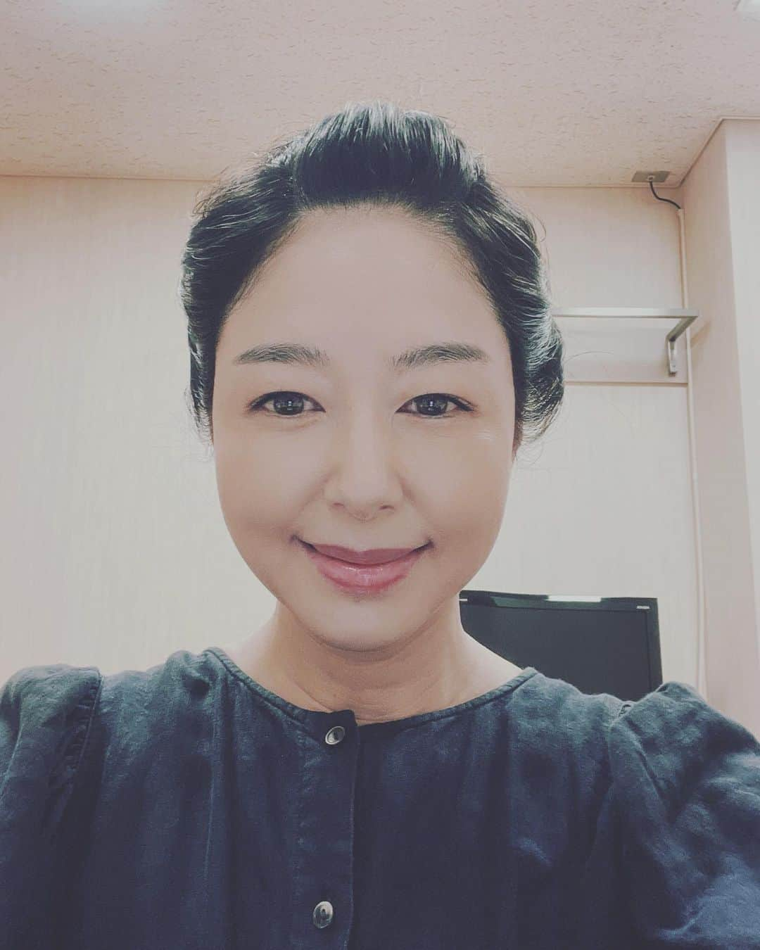 堀内敬子さんのインスタグラム写真 - (堀内敬子Instagram)「新しい作品。  参加できて嬉しいです。  またお知らせしますね✨  #新しい作品 #撮影」6月7日 19時26分 - horiuchi_keiko