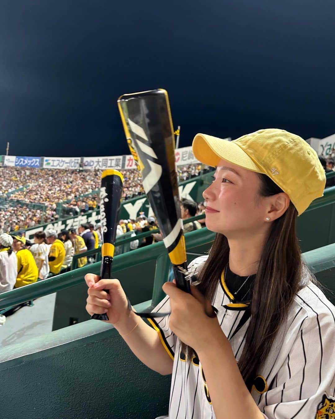 小堀桃子さんのインスタグラム写真 - (小堀桃子Instagram)「. . . ついに初の甲子園球場🐯⚾️ すごーく楽しかった☺️ . . . #阪神タイガース #タイガース #虎エール #甲子園 #甲子園球場 #tigers #野球 #野球観戦 #野球女子 #タイガース女子 @hanshintigers_official」6月7日 19時21分 - kobo_mo