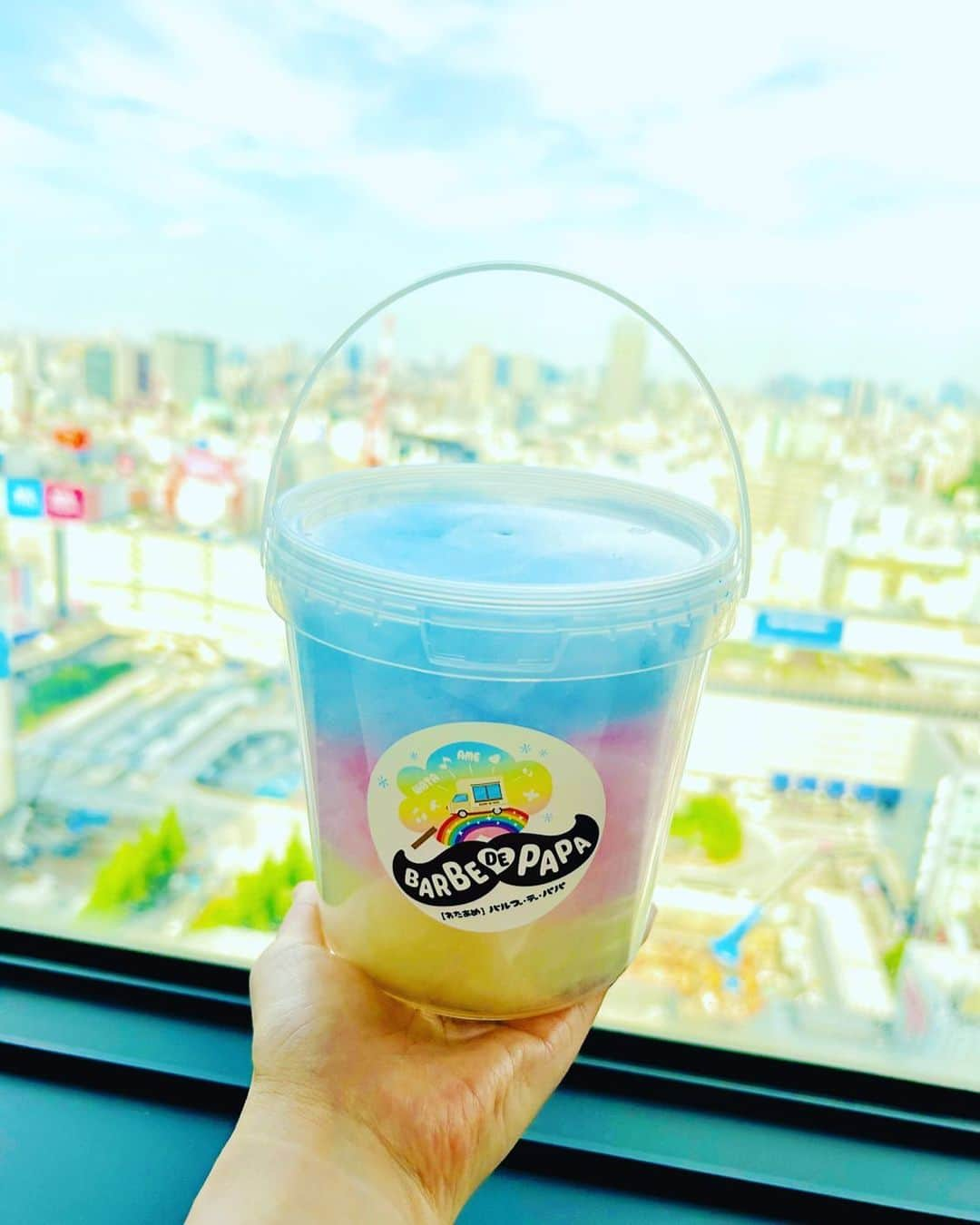 大越かず江さんのインスタグラム写真 - (大越かず江Instagram)「✨🌈Rainbow🌈✨  カラフルなわたあめ☁🍭 可愛すぎて食べちゃうの勿体ない👼💕 と言いつつ… 食べる私σ(♡∞♡)💕  私の心もRainbowになりましたぁ〰️✨🌈 ✨  お勉強の合間の 束の間の幸せ💛☺️💛  皆さんにも幸せのお裾分け☁🍭 幸せになぁ〜れぇ🍭🤣🍭  ✨✨✨✨✨✨✨✨✨✨✨✨✨✨✨✨  ✨🌈Rainbow🌈✨  Colorful cotton candy☁🍭 It's too cute to eat 👼💕 While saying... I eat σ(♡∞♡)💕  My heart has become a rainbow✨🌈✨  Momentary happiness between studies💛☺️💛  Happy sharing to everyone ☁🍭 Be happy🍭🤣🍭  ✨✨✨✨✨✨✨✨✨✨✨✨✨✨✨✨   #わたあめ  #カラフルネイル  #束の間の休息  #happytime #美  #生きる意味 #sexy #セクシー系 #ジム女子 #美肌ケア #写真好きな人と繋がりたい #女優好きな人と繋がりたい #美意識人と繋がりたい #幸福 #happy #東京 #tokyo #日本 #japan  #美魔女モデル #actress  #資格マニア  #スマイル #笑顔 #followforfollowback #ポートレート女子 #loveyou #仲間募集  #空が好きな人と繋がりたい」6月7日 19時24分 - bluemoonseasky