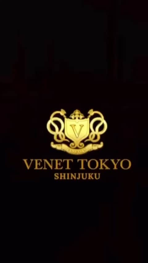 VENETTOKYOのインスタグラム：「💖✨💖✨💖✨💖✨  VENET TOKYO SHINJUKUでは一緒に働いてくれるキャストさん&男性スタッフを随時募集しております💫 経験・未経験問いません‼️  高級店で働いてみたい 美しくなりたい もっとフリーのお客様につきたい そして今よりお給料が沢山欲しい❗️  いまより、もっと上のステージで働きたいあなたへ最高の環境をご提供します✨  インスタDM、お店のHPよりお気軽にご連絡ください☺️  SNS求人窓口 担当:古市  <<<<<<<<<<<<<<<<<<<<<<<<<<<<<<<<<<<<<<<  VENET TOKYO SHINJUKU 160-0021 東京都 新宿区歌舞伎町2-10-8 ゆきざきビル5Ｆ 03-5273-2424  <<<<<<<<<<<<<<<<<<<<<<<<<<<<<<<<<<<<<<<  #求人#キャスト求人#キャスト募集#スタッフ求人#スタッフ募集#体験入店#高時給#ベネチアン#ベネ#ベネ東京#ベネ東京新宿#venettokyo#福岡#中洲#東京#六本木#新宿#歌舞伎町#銀座#横浜#大阪#北新地#キャバクラ#クラブ#ラウンジ#キャバ嬢#ホスト#お酒#シャンパン#ワイン」