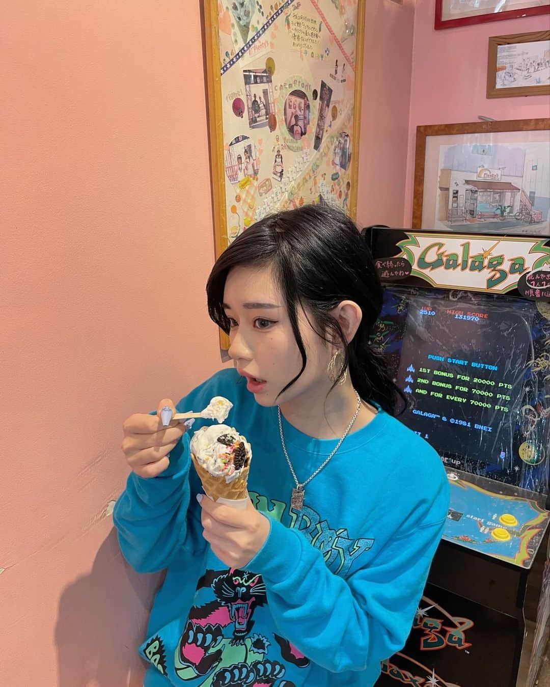 かれんのインスタグラム：「･ 🍦🥄」
