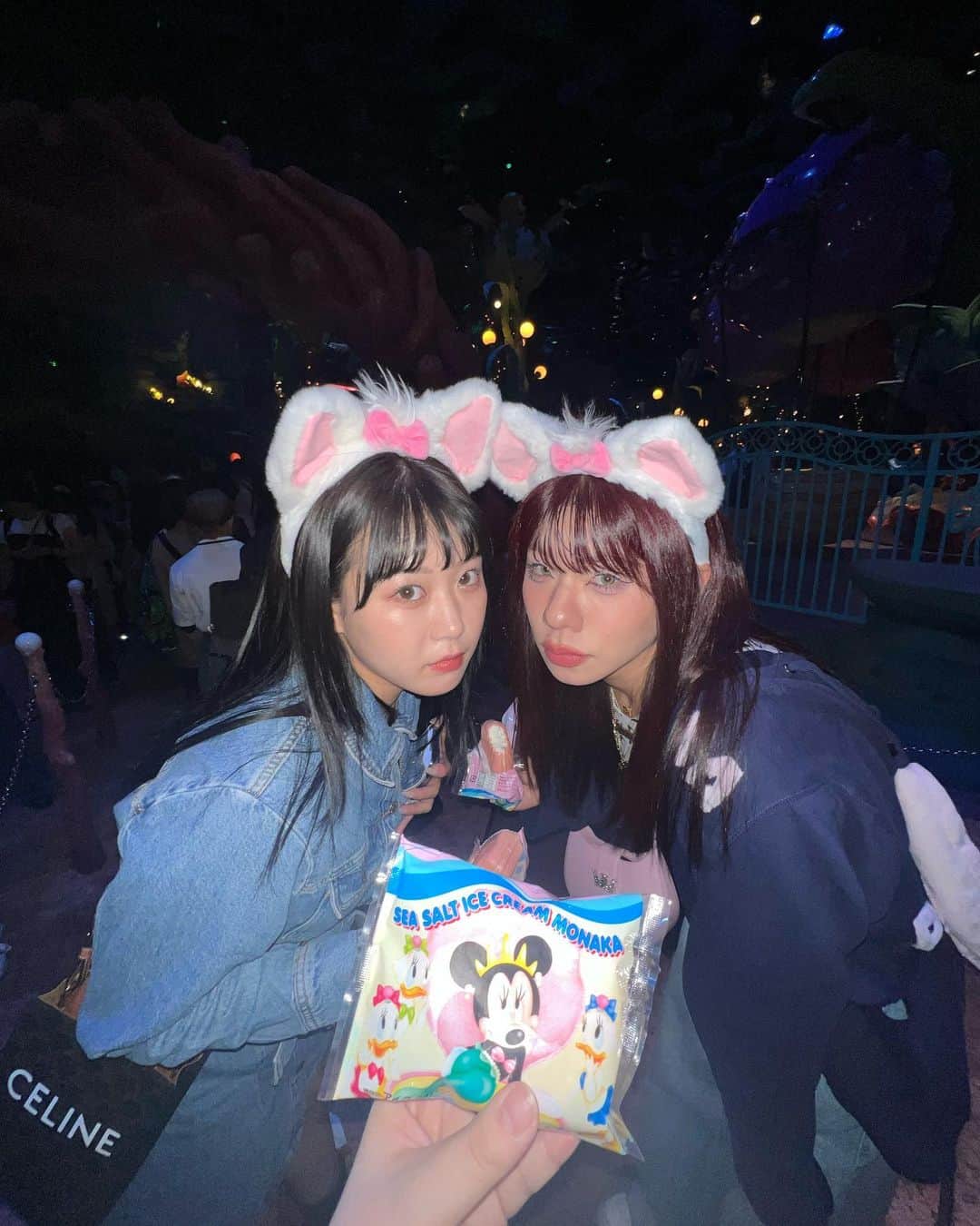 山下恵奈のインスタグラム：「子猫シスターズ(🤮)🎀」