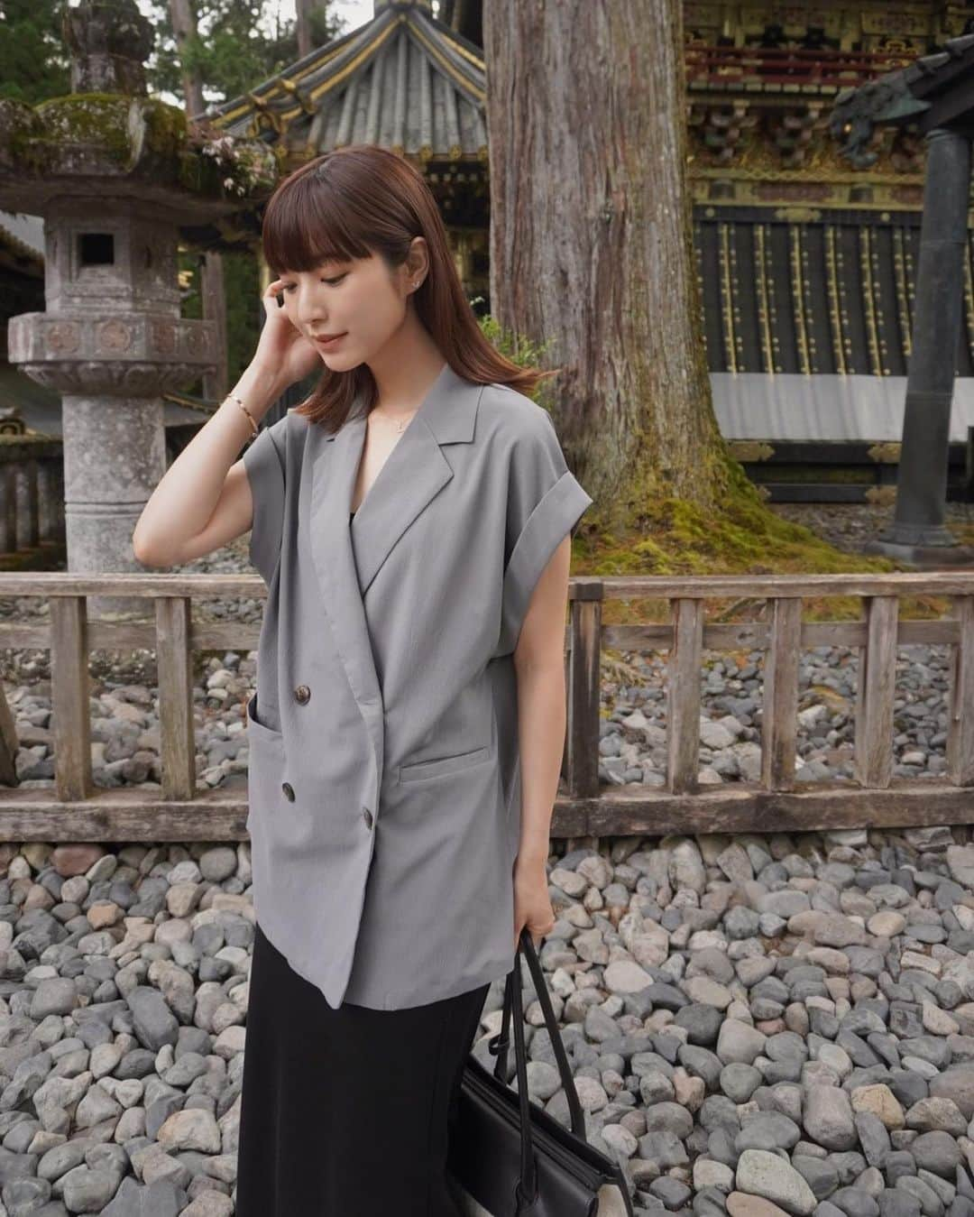 izu（出岡美咲）さんのインスタグラム写真 - (izu（出岡美咲）Instagram)「先日の、女子旅服。 この日の思い出は、また改めてPOSTします♪  6/14 Summer loose JK ECO LEATHER COMBI BAG  #日光東照宮 #パワースポット #大人女子 #女子旅 #栃木観光 #drive #私服 #私服コーデ #大人女子コーデ」6月7日 11時47分 - izu_stagram