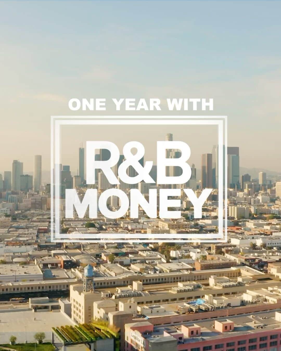 のインスタグラム：「The First Season of the @rnbmoneypodcast is in the books!!!! 50 episodes of great r&b conversations and stories that blessed our souls. Thank you to the team @jacobhuizarofficial , @scorpioruben and my partner @jvalentine for extraordinary work! Thank you @iheartpodcast x @blackeffect for taking the ride with us! Thank you to all the fans that tune in to keep the information flowing and keep us poppin!!.. Season 2 is going to be even more R&B! Come get this MONEY!!..  R&B MONEY!!..」