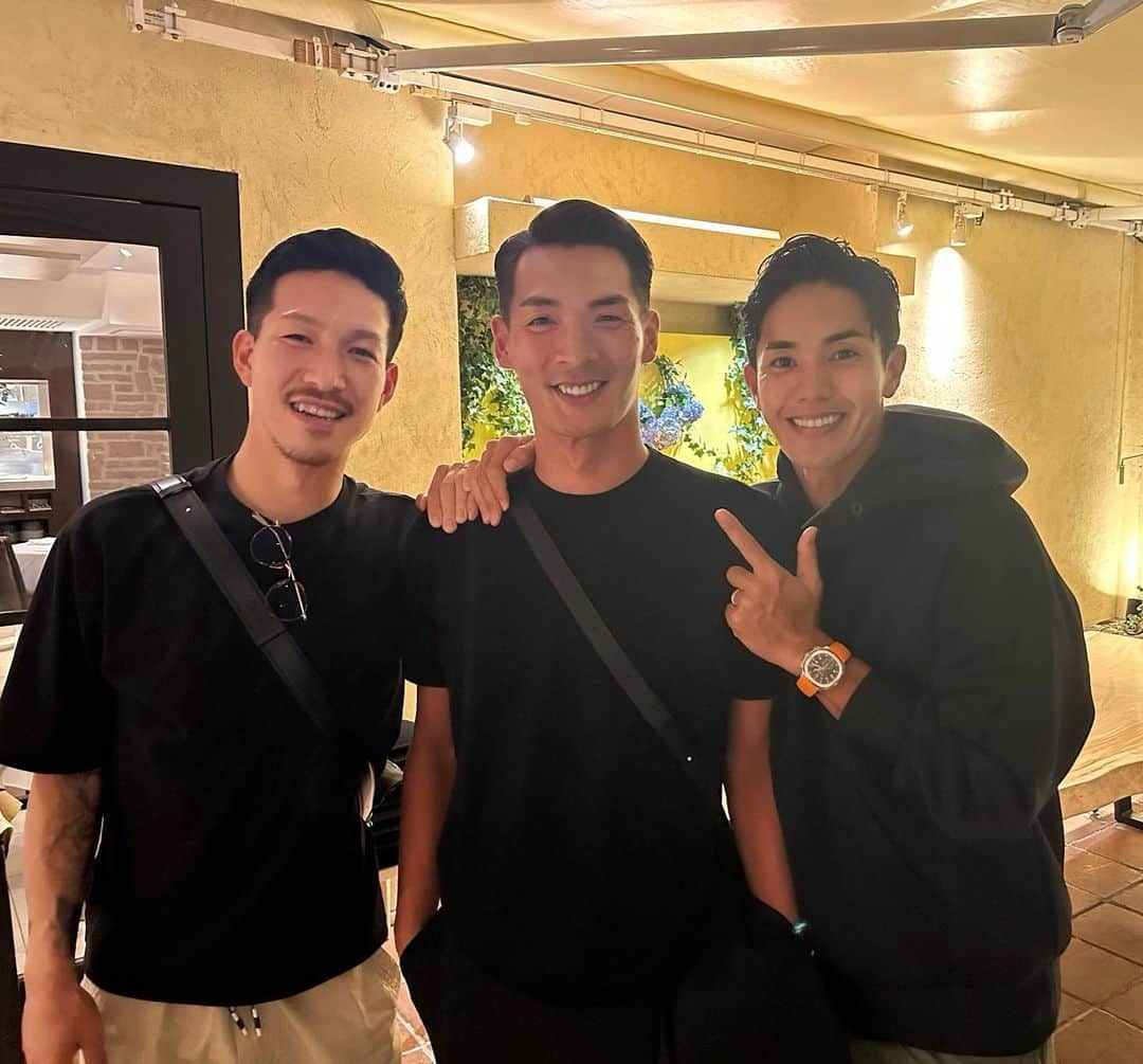 武藤嘉紀さんのインスタグラム写真 - (武藤嘉紀Instagram)「Brothers ❤️再集合!! #槙野智章 #小林祐希 #武藤嘉紀」6月7日 12時03分 - yoshinori_muto_09